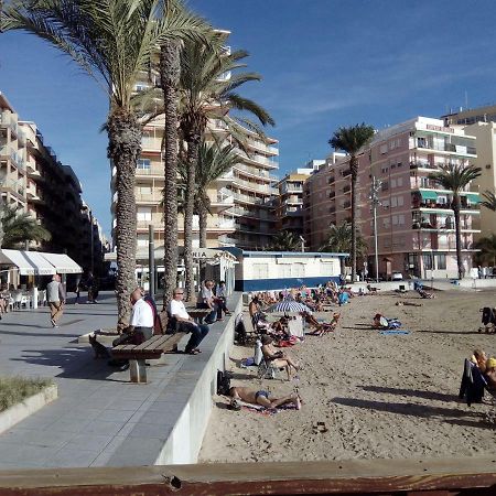 Apartment Only 250M From The Beach Los Locos Torrevieja Kültér fotó